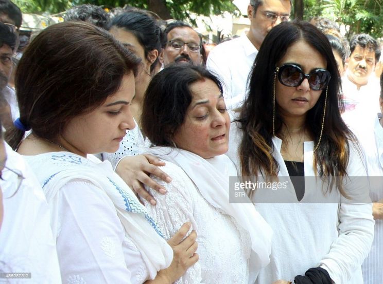 Ayesha Jhulka