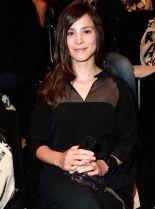 Aylin Tezel #860091 picture (Portrait Medium)