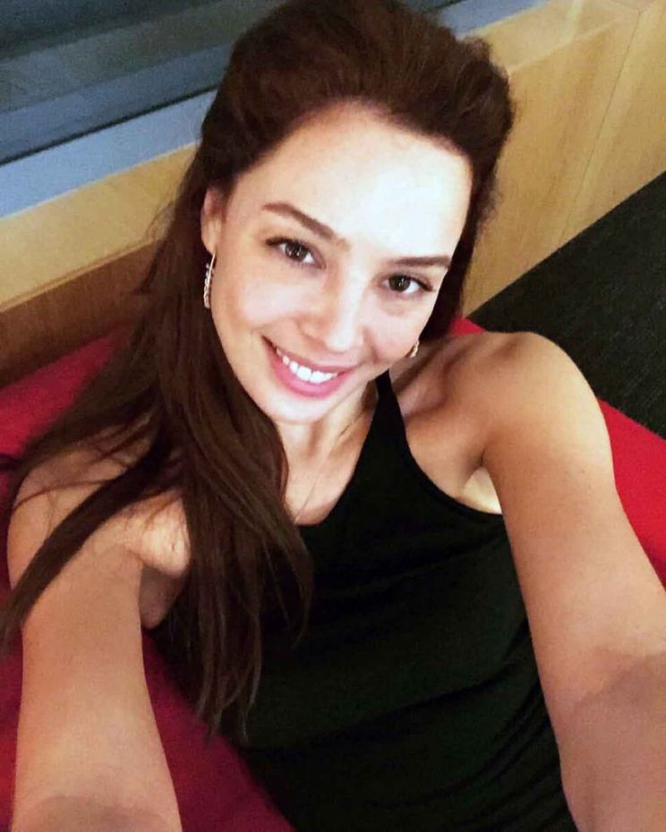 Azra Akin