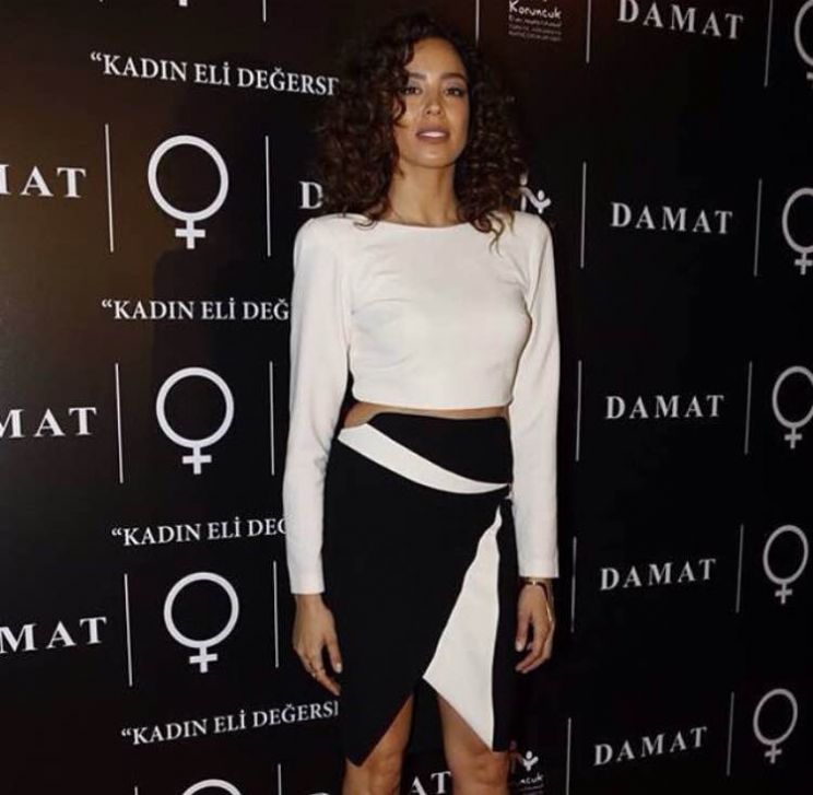 Azra Akin