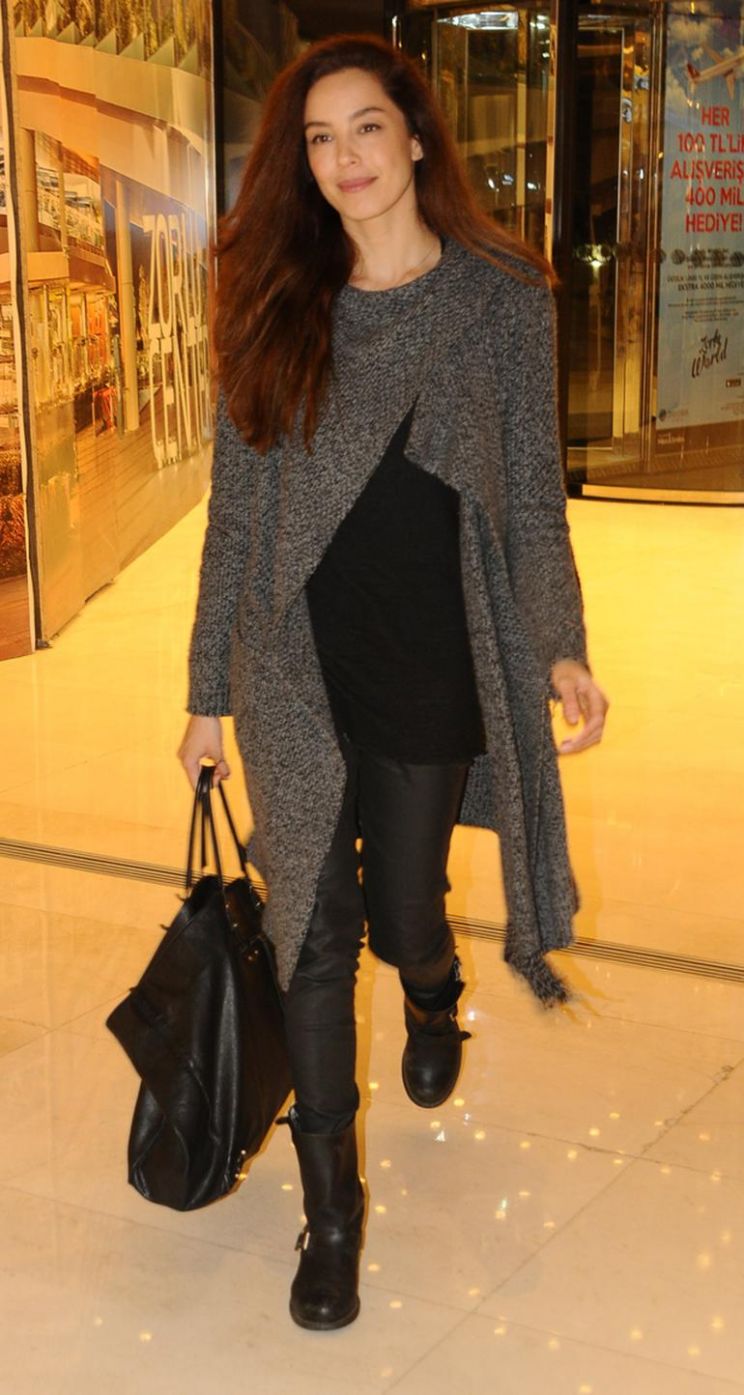 Azra Akin