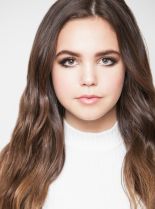 Bailee Madison #17086 picture (Portrait Medium)