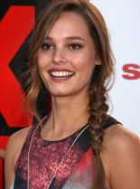 Bailey Noble #570788 picture (Portrait Medium)