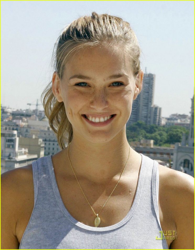 Bar Refaeli