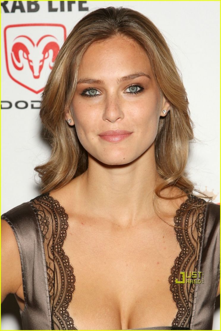 Bar Refaeli