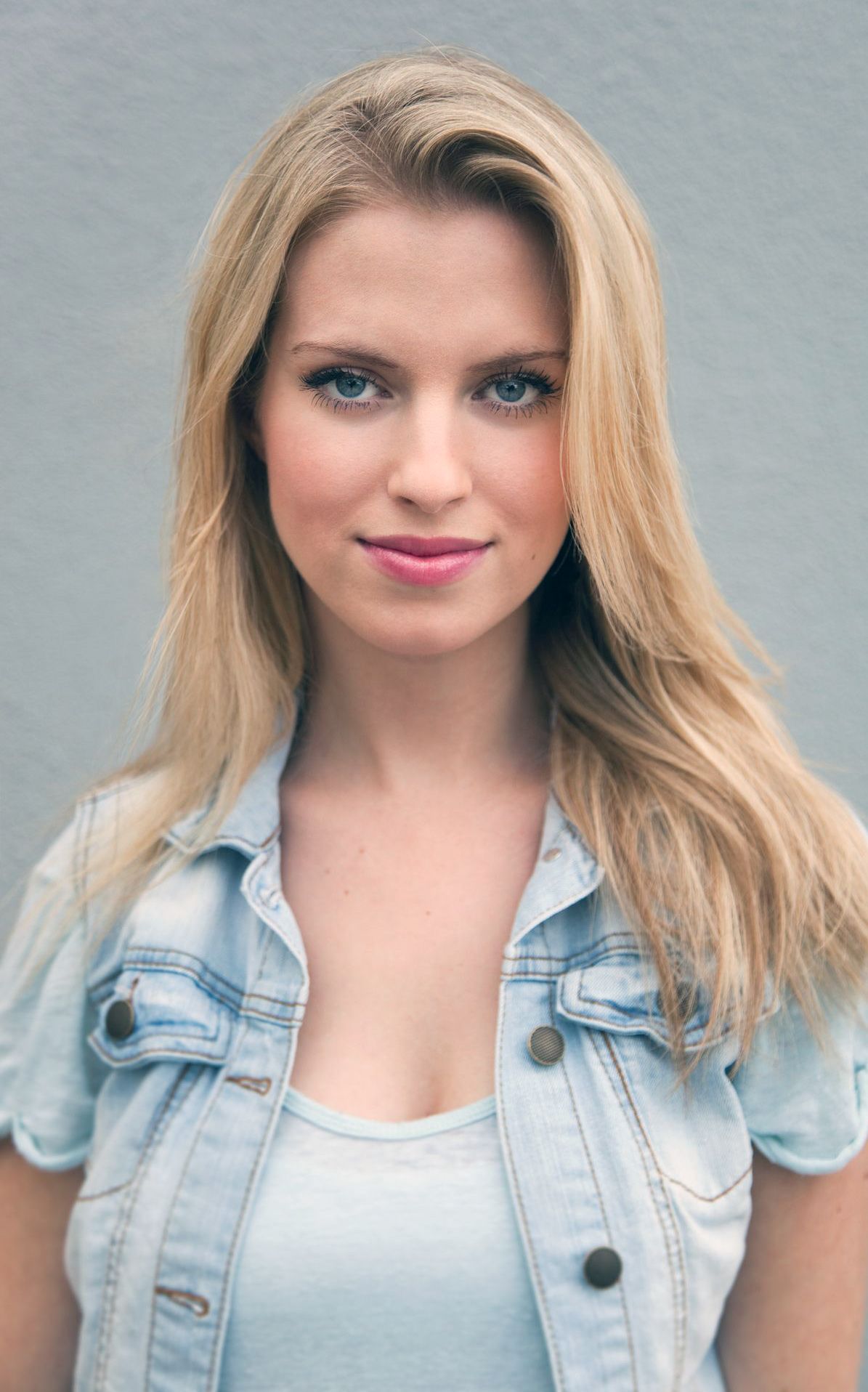 Pictures of Barbara Dunkelman