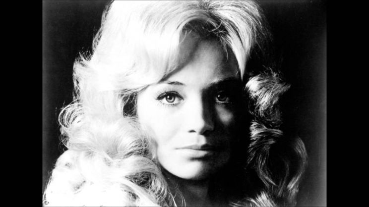 Barbara Mandrell