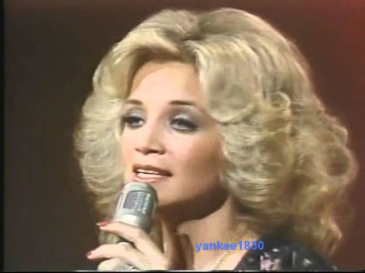 Barbara Mandrell