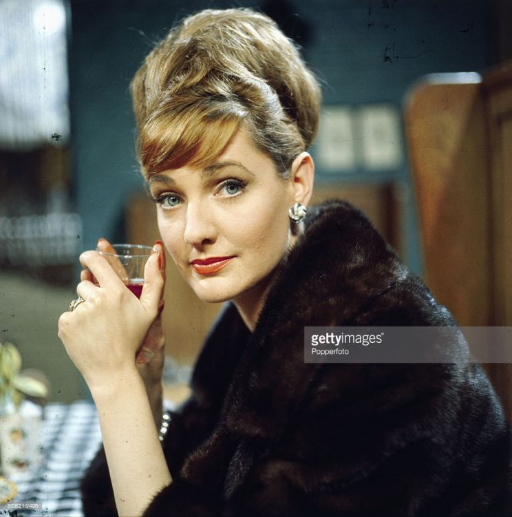 Barbara Murray