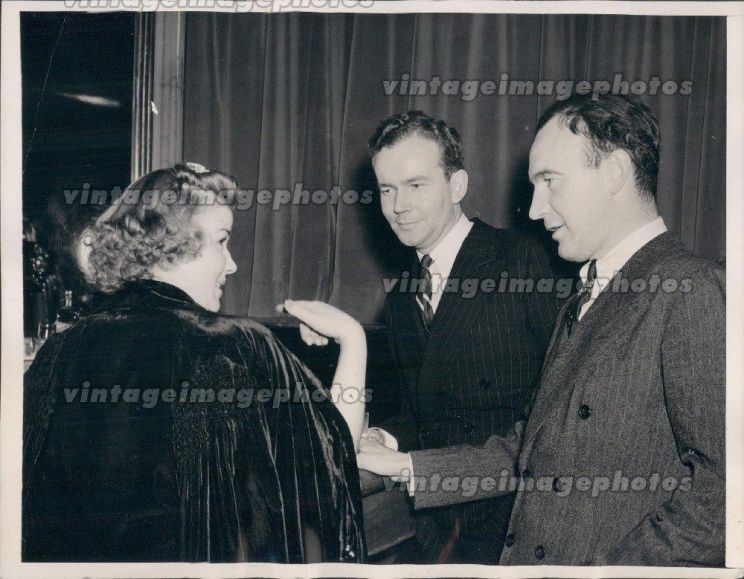 Barbara Singer