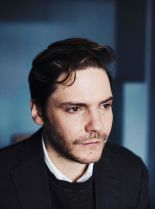 Barnaby Metschurat