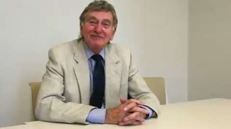 Barrie Ingham