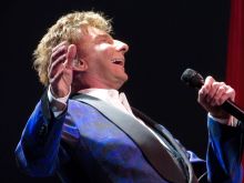Barry Manilow