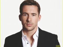 Barry Sloane