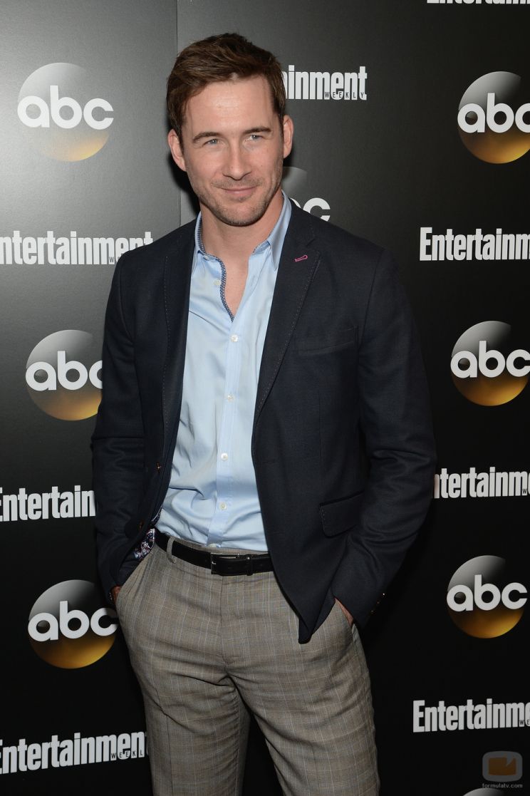 Barry Sloane