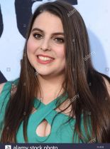 Beanie Feldstein