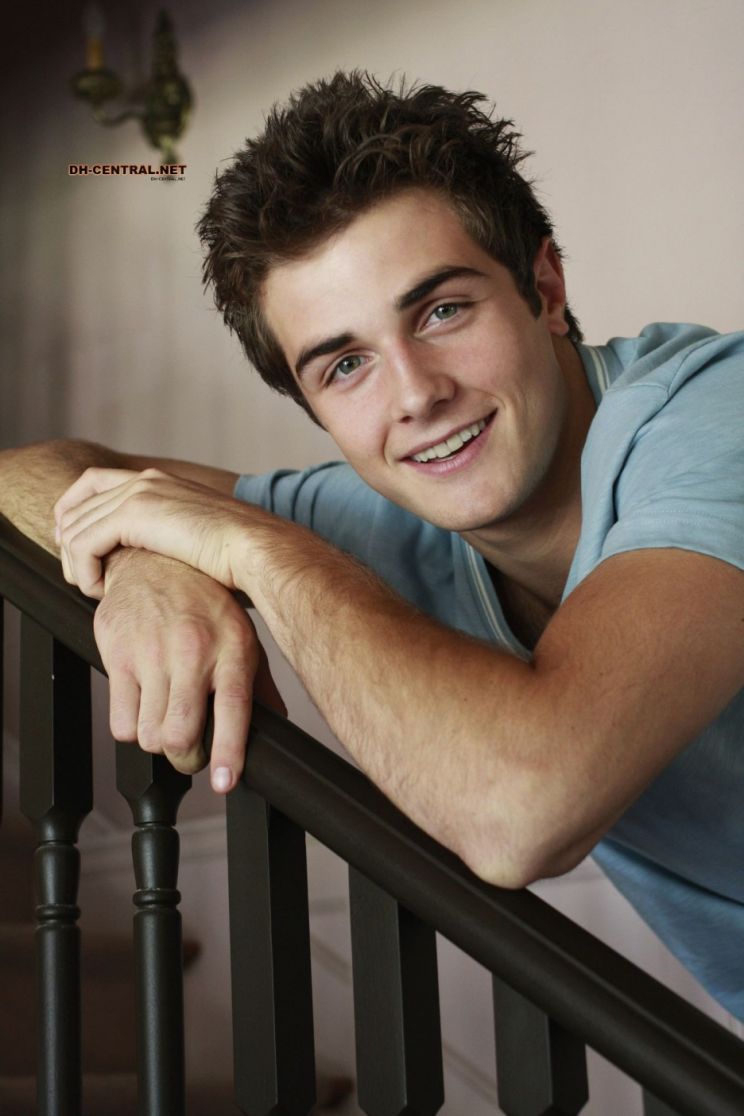 Beau Mirchoff