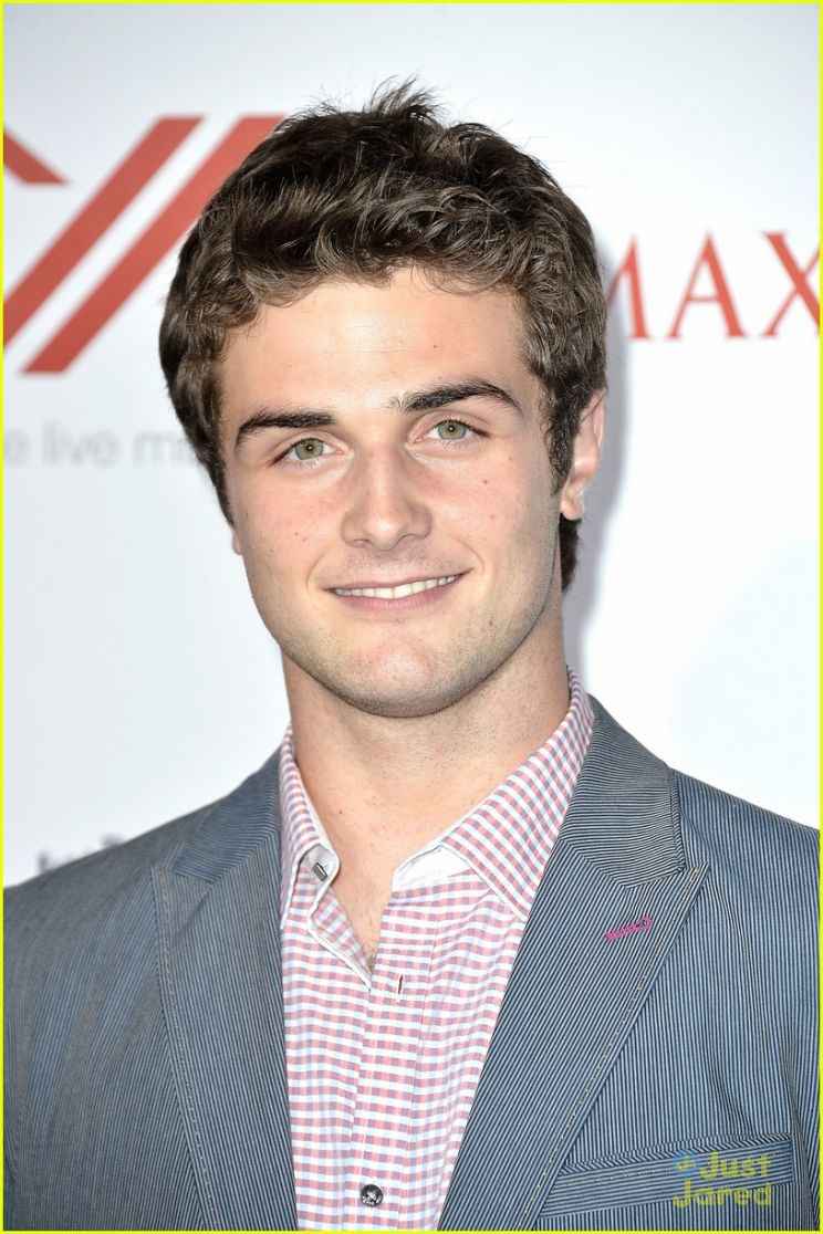 Beau Mirchoff