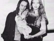 Bebe Buell photo