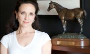 Bebe Neuwirth