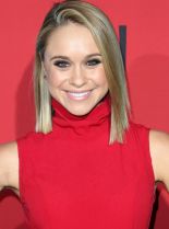 Becca Tobin #496184 picture (Portrait Medium)