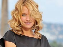 Becki Newton