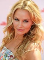 Becki Newton