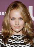 Becki Newton