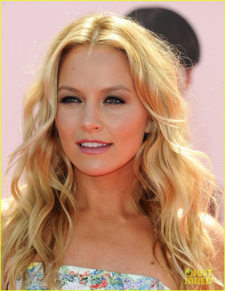 Becki Newton