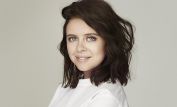 Bel Powley