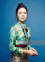 Bel Powley