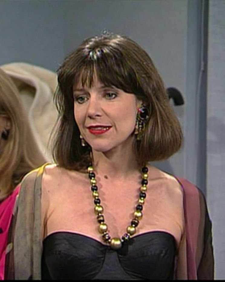 Belinda Lang