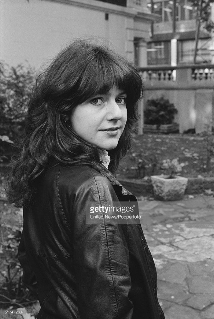 Belinda Lang