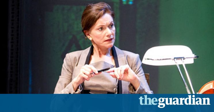 Belinda Lang
