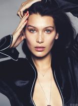 Bella Hadid photo