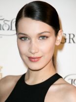 Bella Hadid photo