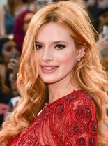 Bella Thorne #9223 picture (Portrait Medium)
