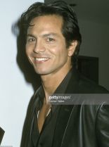 Benjamin Bratt