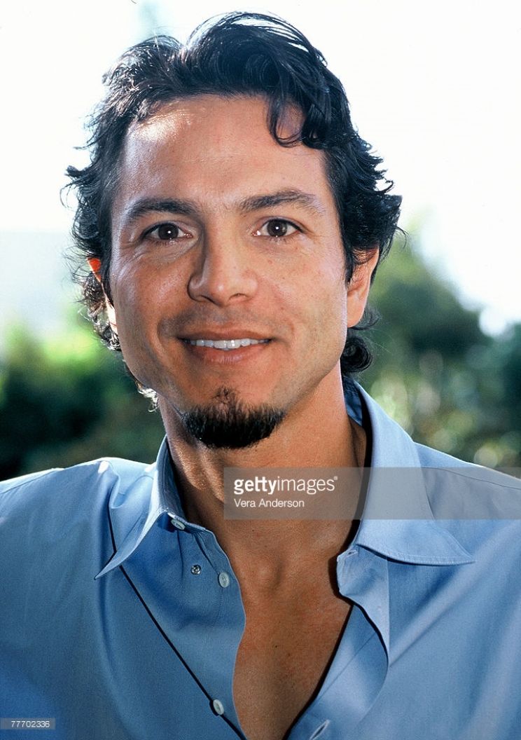 Benjamin Bratt