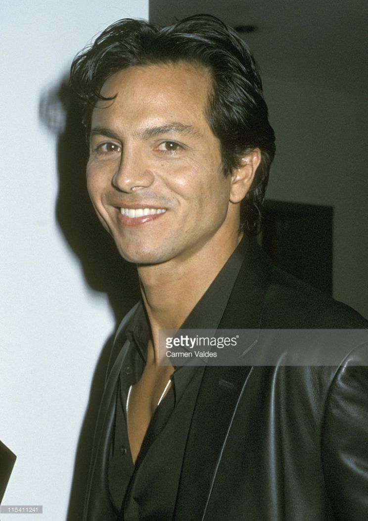 Benjamin Bratt