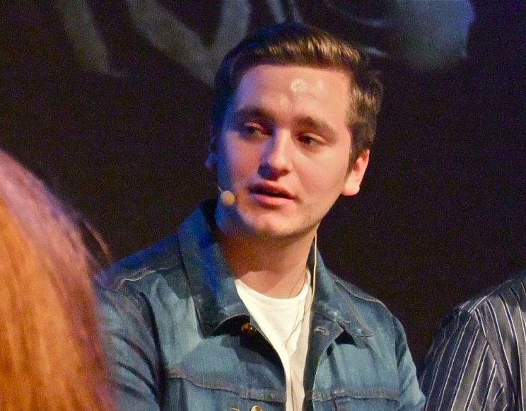 Benjamin Helstad