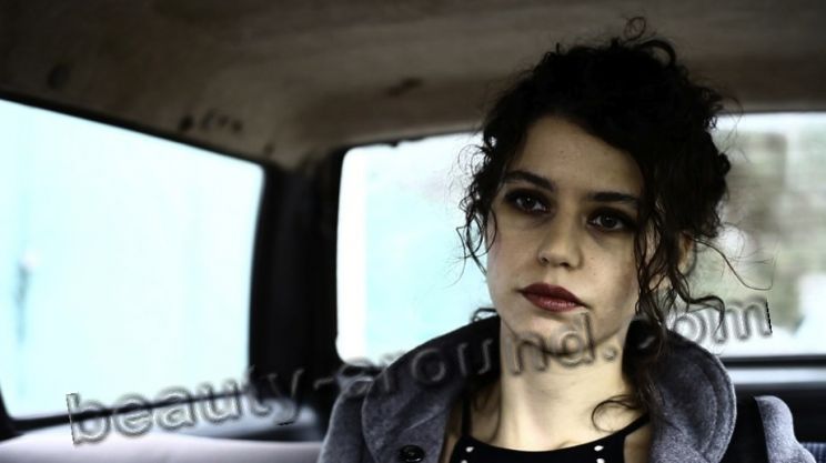 Beren Saat