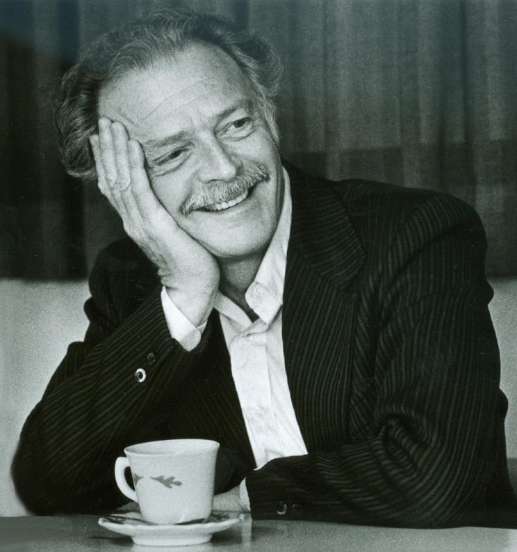 Bernard Behrens