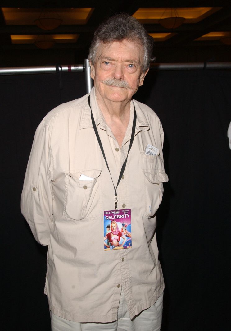 Bernard Fox