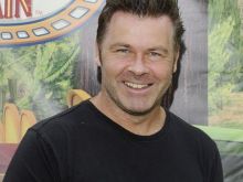 Bernard Kay