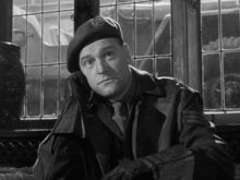 Bernard Lee