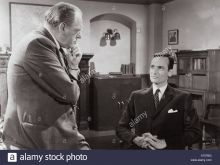 Bernard Lee