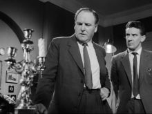 Bernard Lee