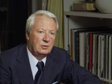 Bernard Lee