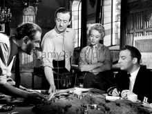 Bernard Lee